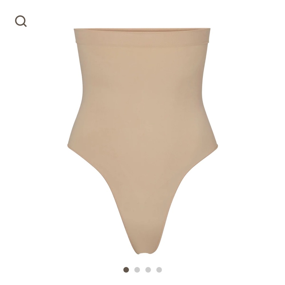 SKIMS SCULPTING THONG HIGH WAIST